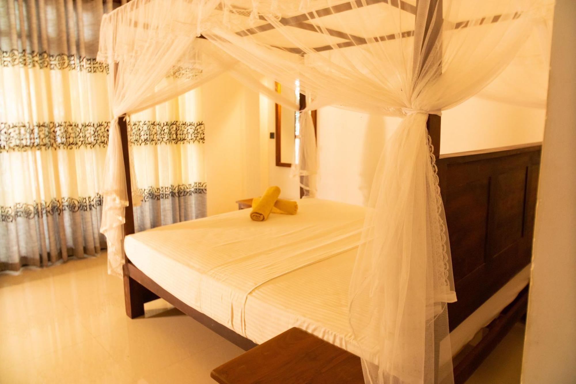 The Green Lagoon Villa Hikkaduwa Quarto foto