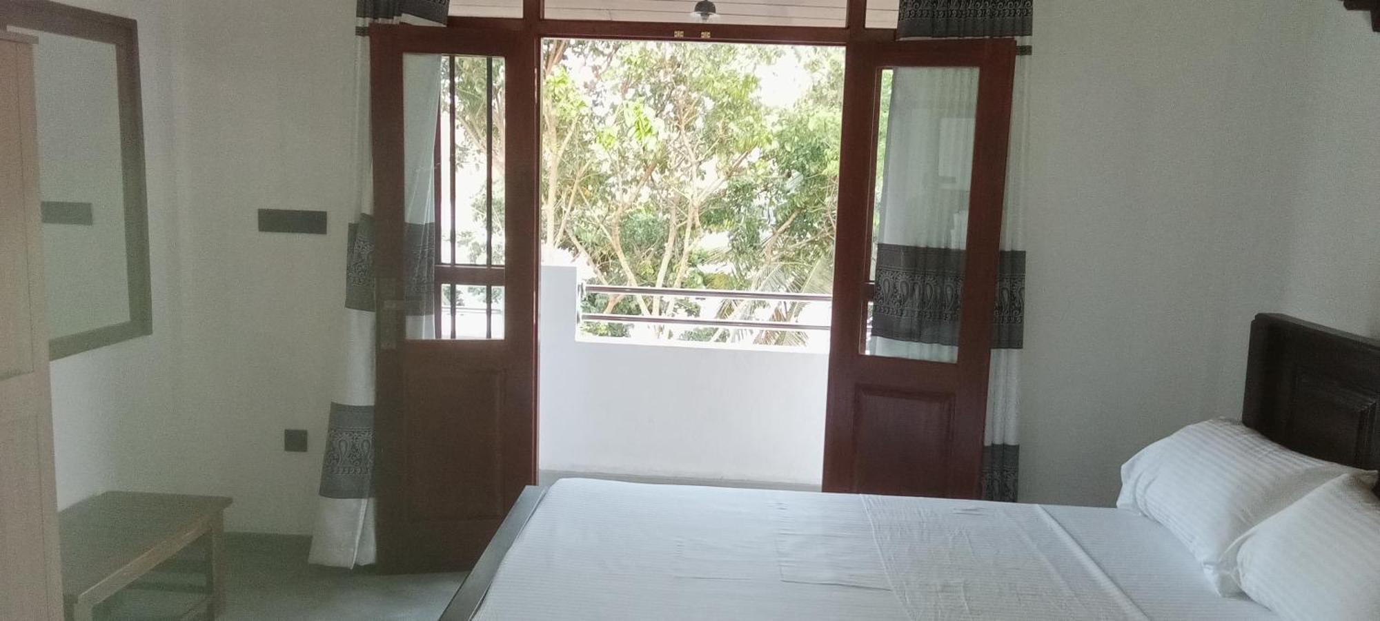 The Green Lagoon Villa Hikkaduwa Exterior foto